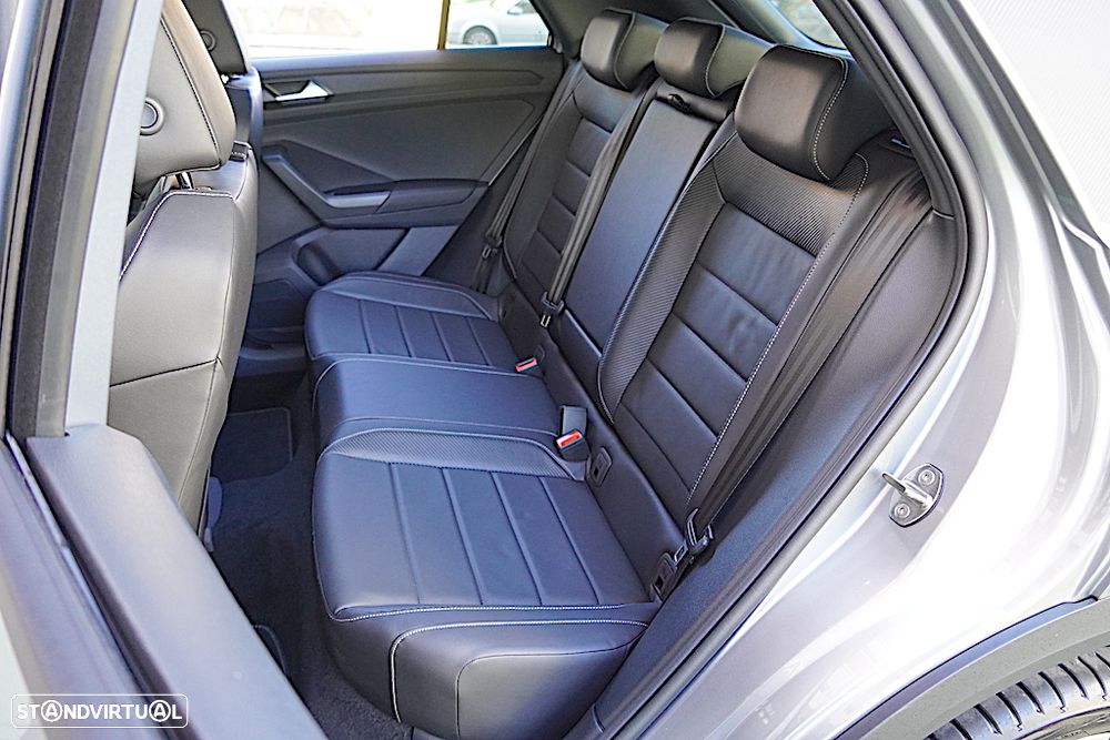 VW T-Roc 1.5 TSI R-Line DSG - 23