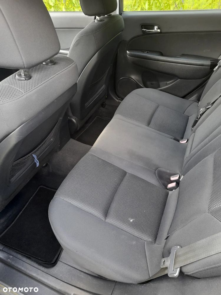 Hyundai i30 1.6 Classic + - 2