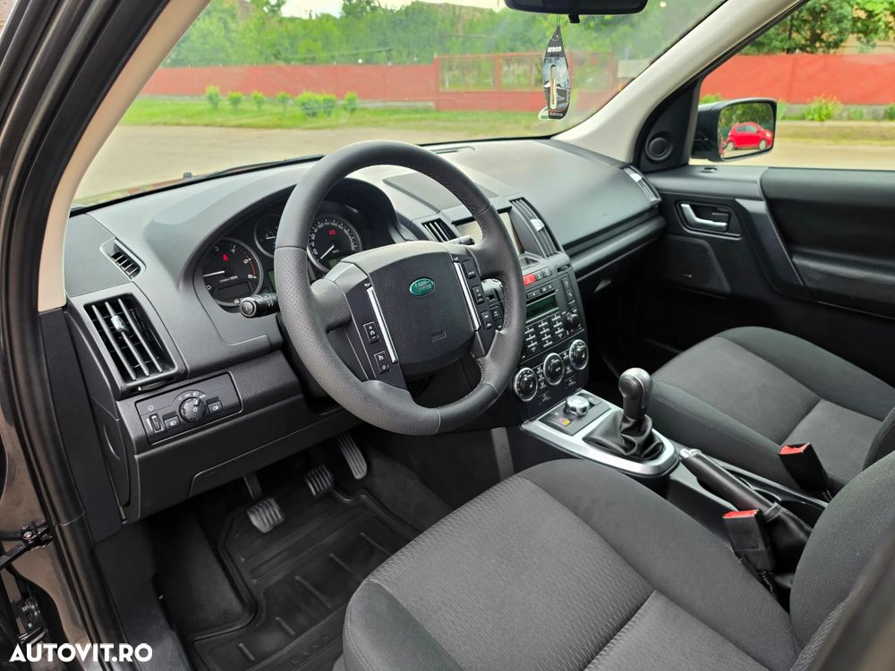 Land Rover Freelander 2 2.2L TD4 S - 17