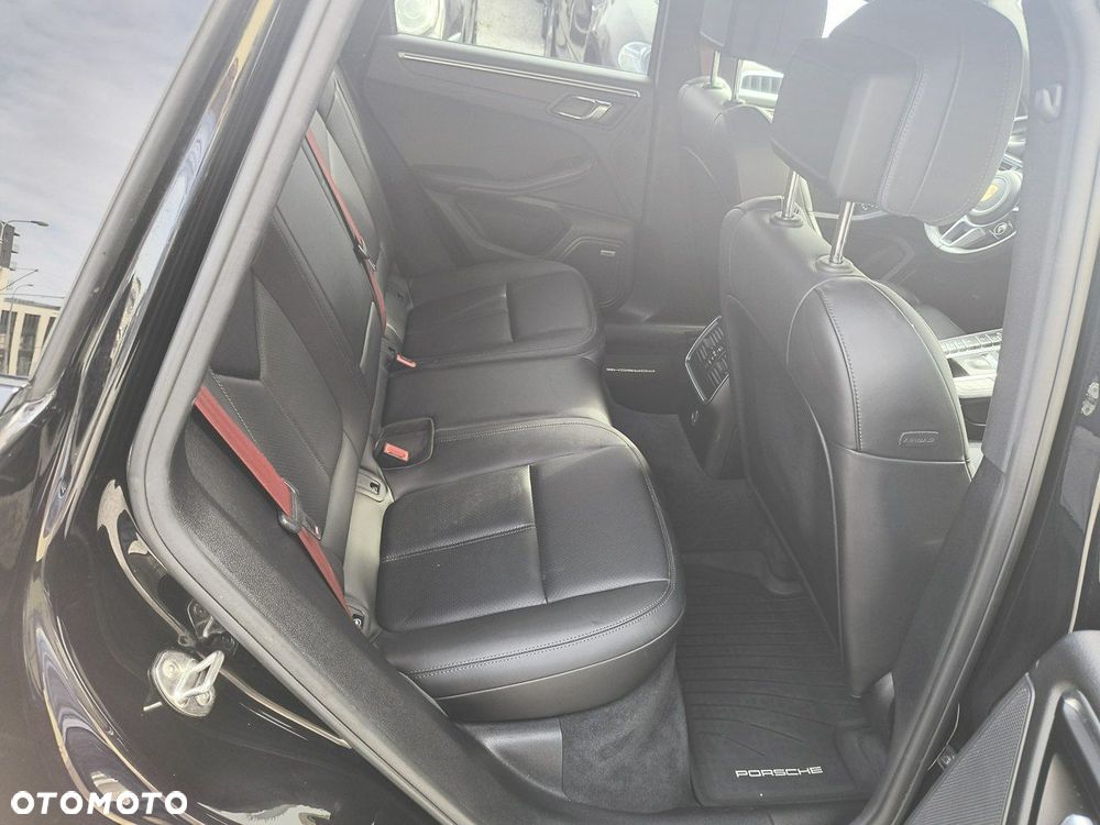 Porsche Macan - 15