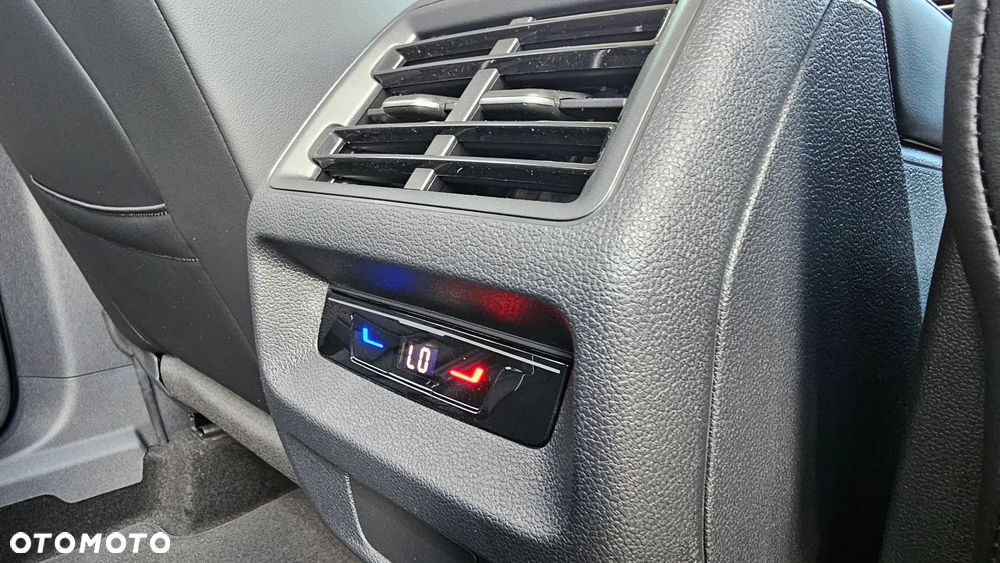 Volkswagen Tiguan - 37