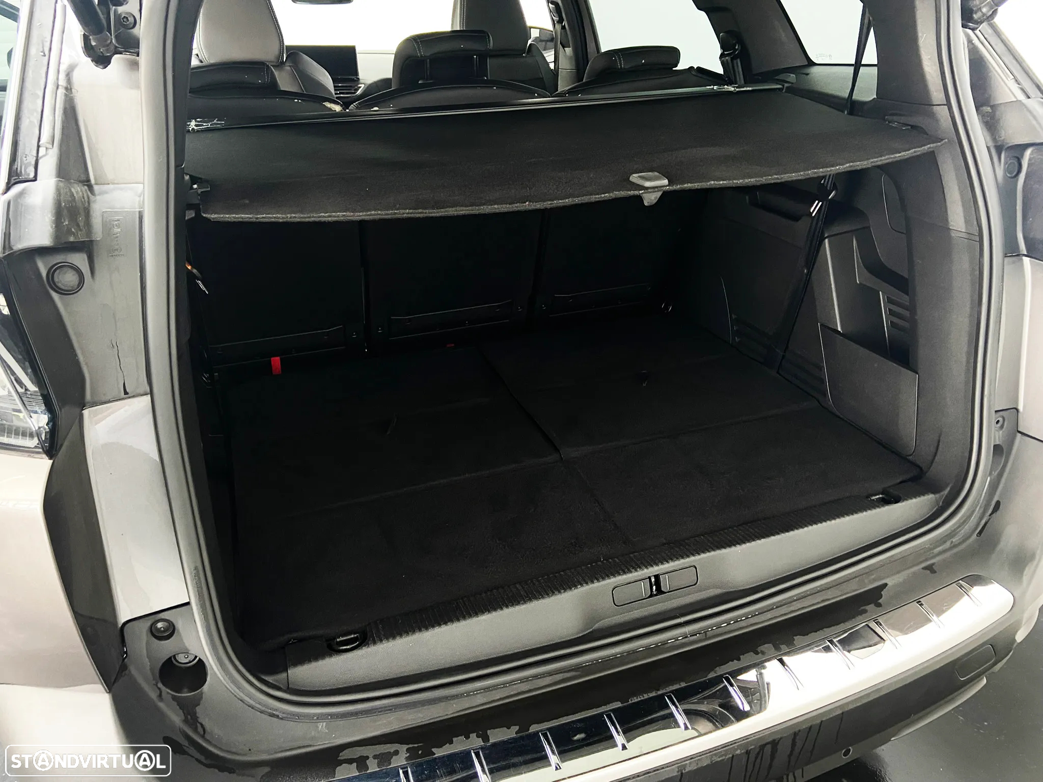 Peugeot 5008 1.2 PureTech Allure Pack EAT8 - 12