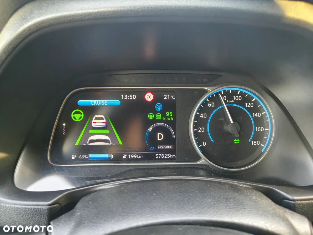 Nissan Leaf - 33
