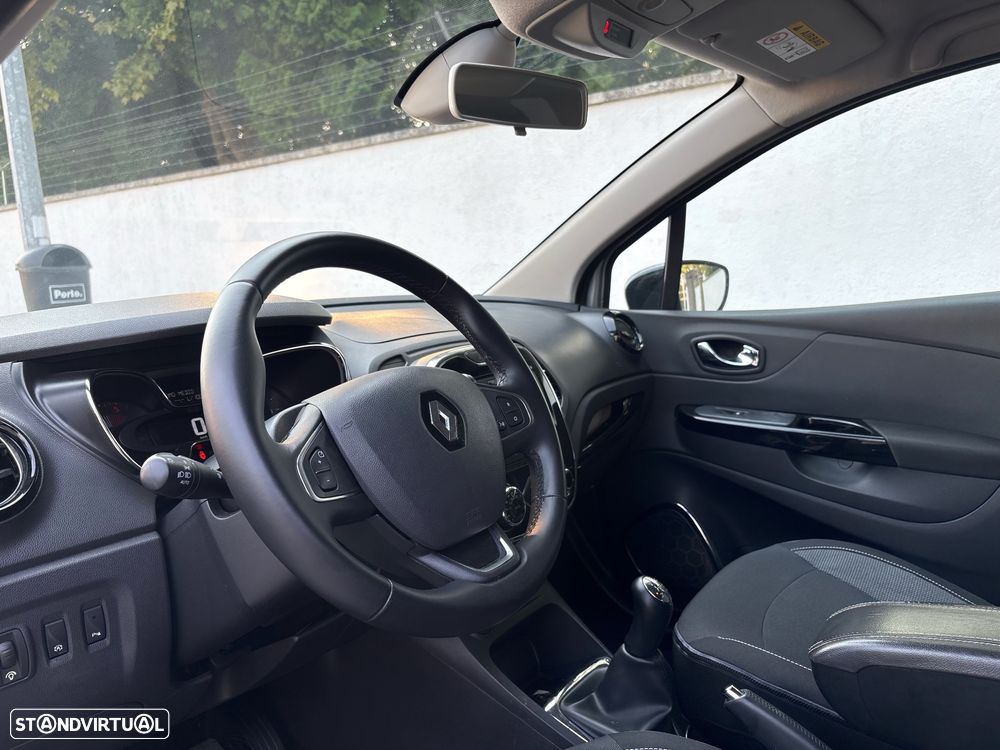 Renault Captur 1.5 dCi Exclusive - 19