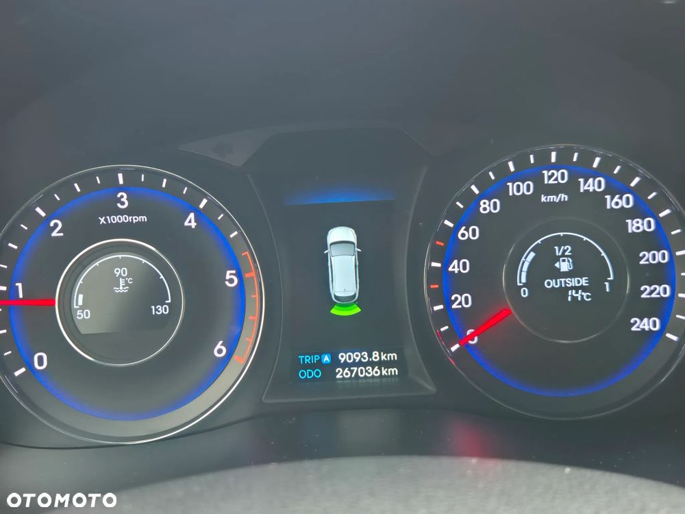 Hyundai i40 Kombi blue 1.7 CRDi Family+ - 13