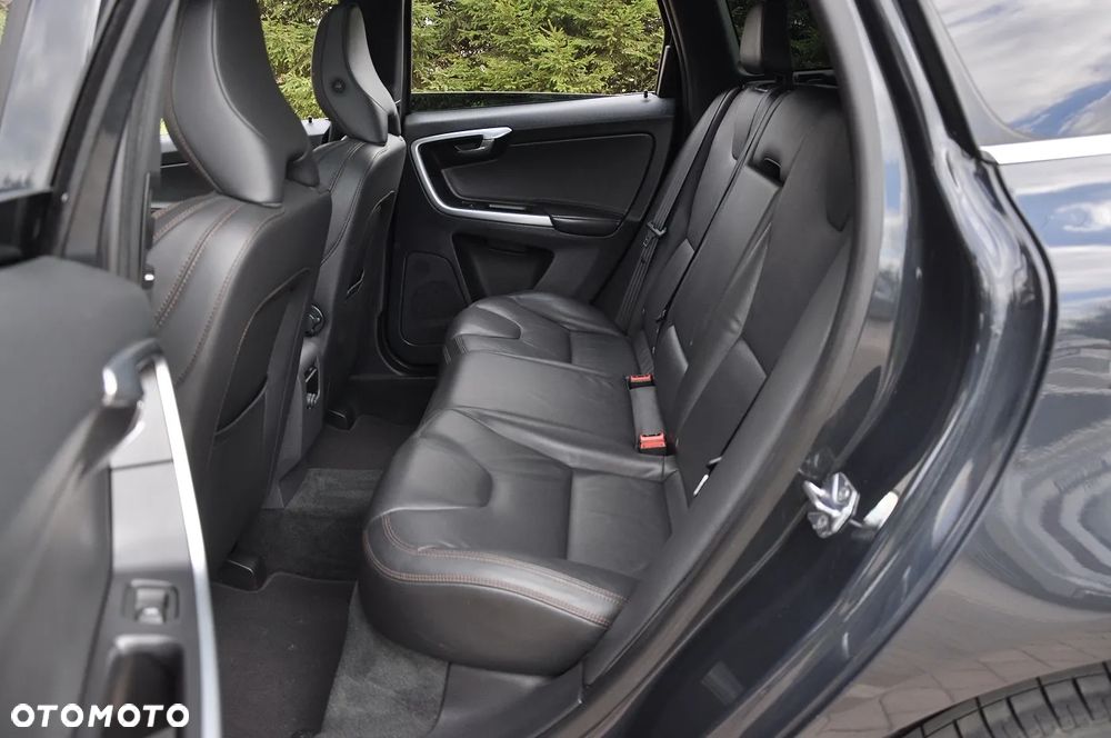 Volvo XC 60 - 25