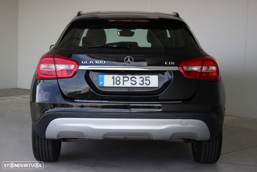 Mercedes-Benz GLA 180 CDi - 9