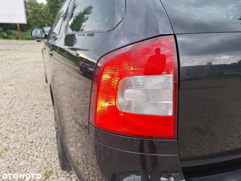 Skoda Octavia 2.0 TDI RS DSG - 14