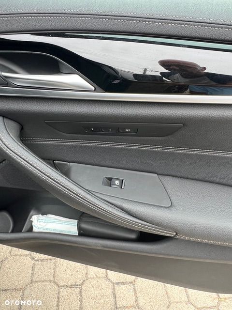 BMW Seria 5 530i xDrive Luxury Line - 18