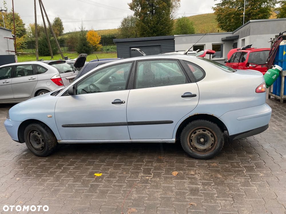 Seat Cordoba 1.4 NA CZĘŚCI - 2