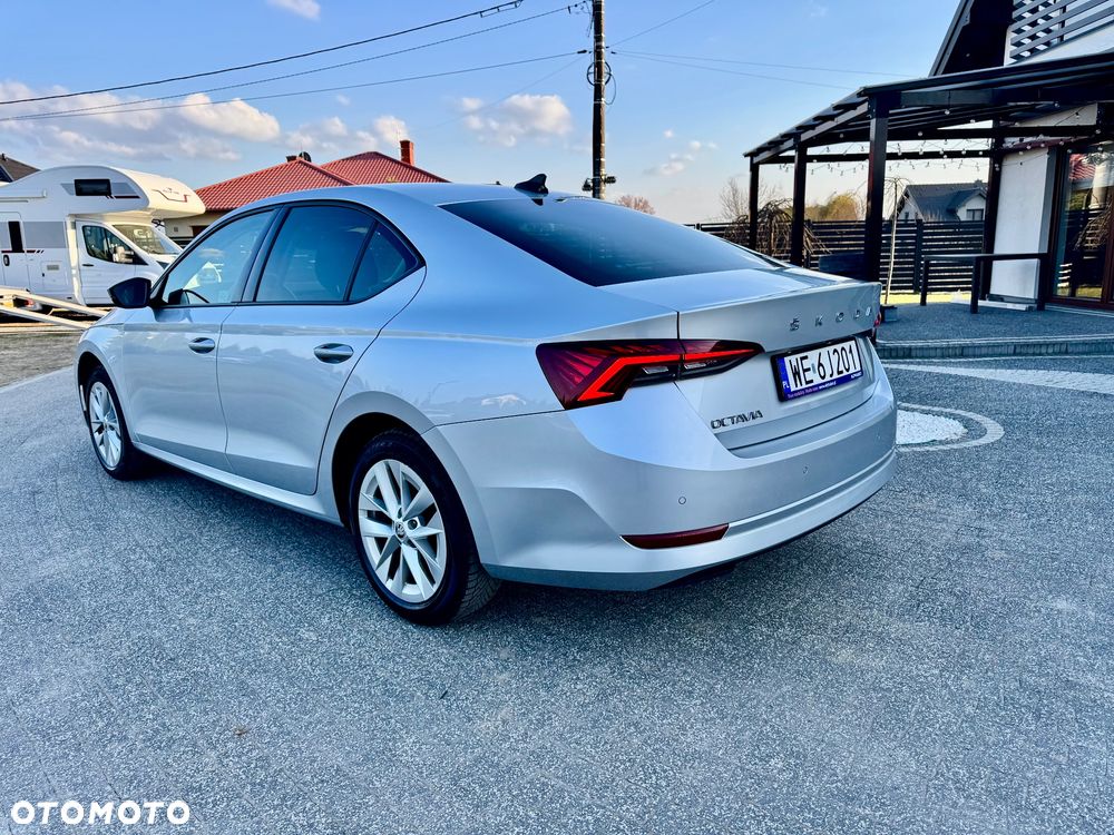 Skoda Octavia 1.5 TSI ACT Ambition - 4