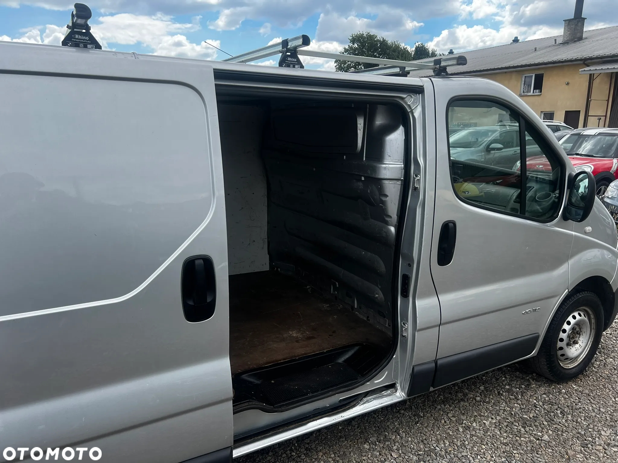 Renault Trafic - 22