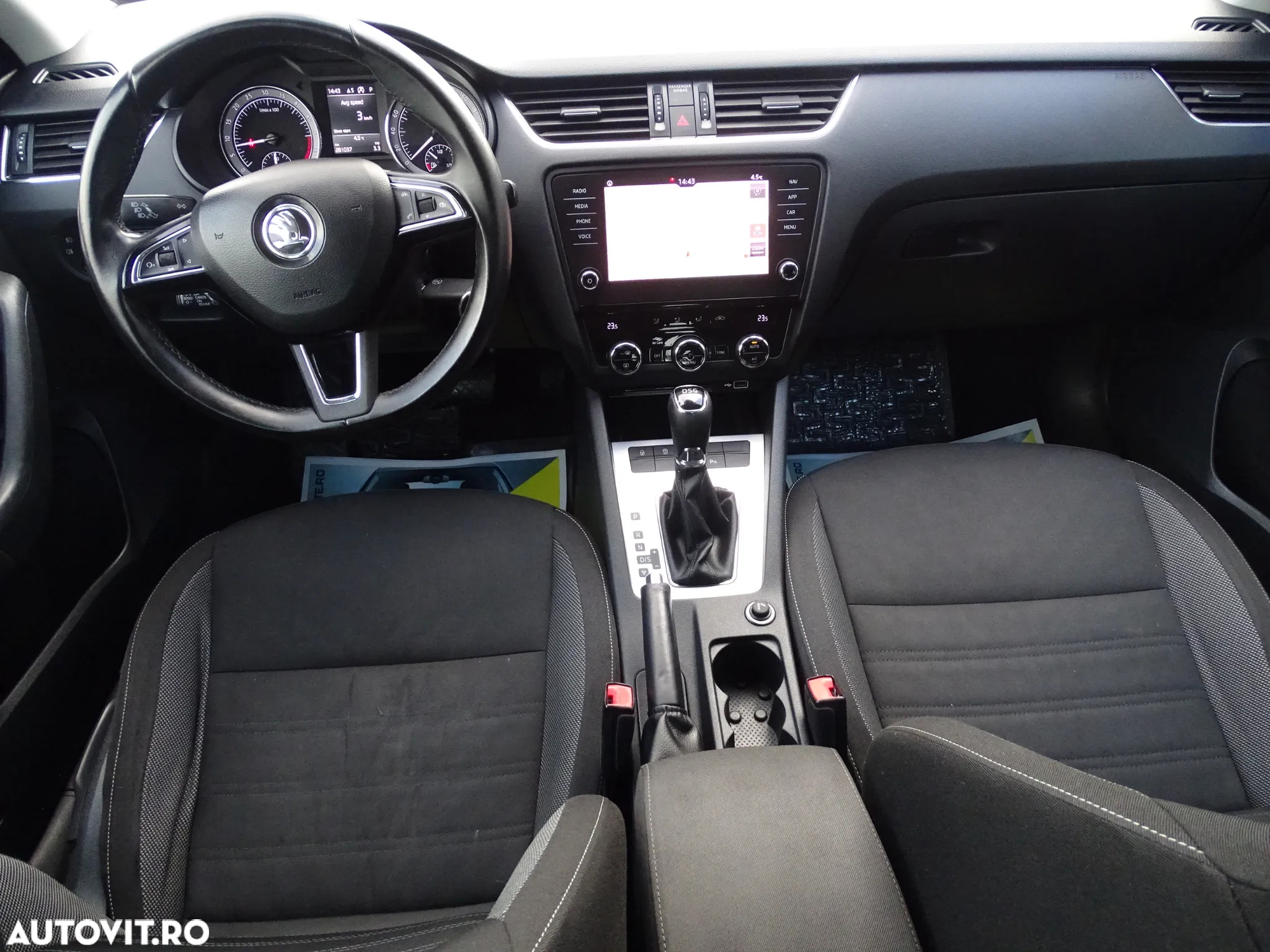 Skoda Octavia Combi Diesel 2.0 TDI DSG Style - 5