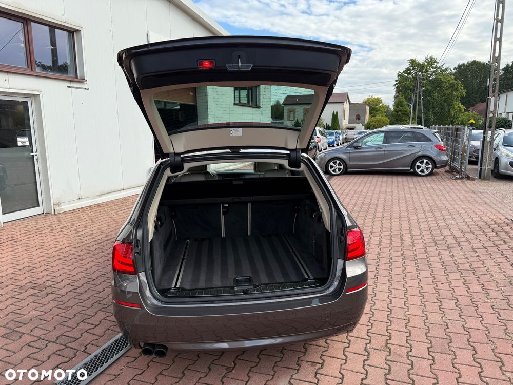 BMW Seria 5 - 25