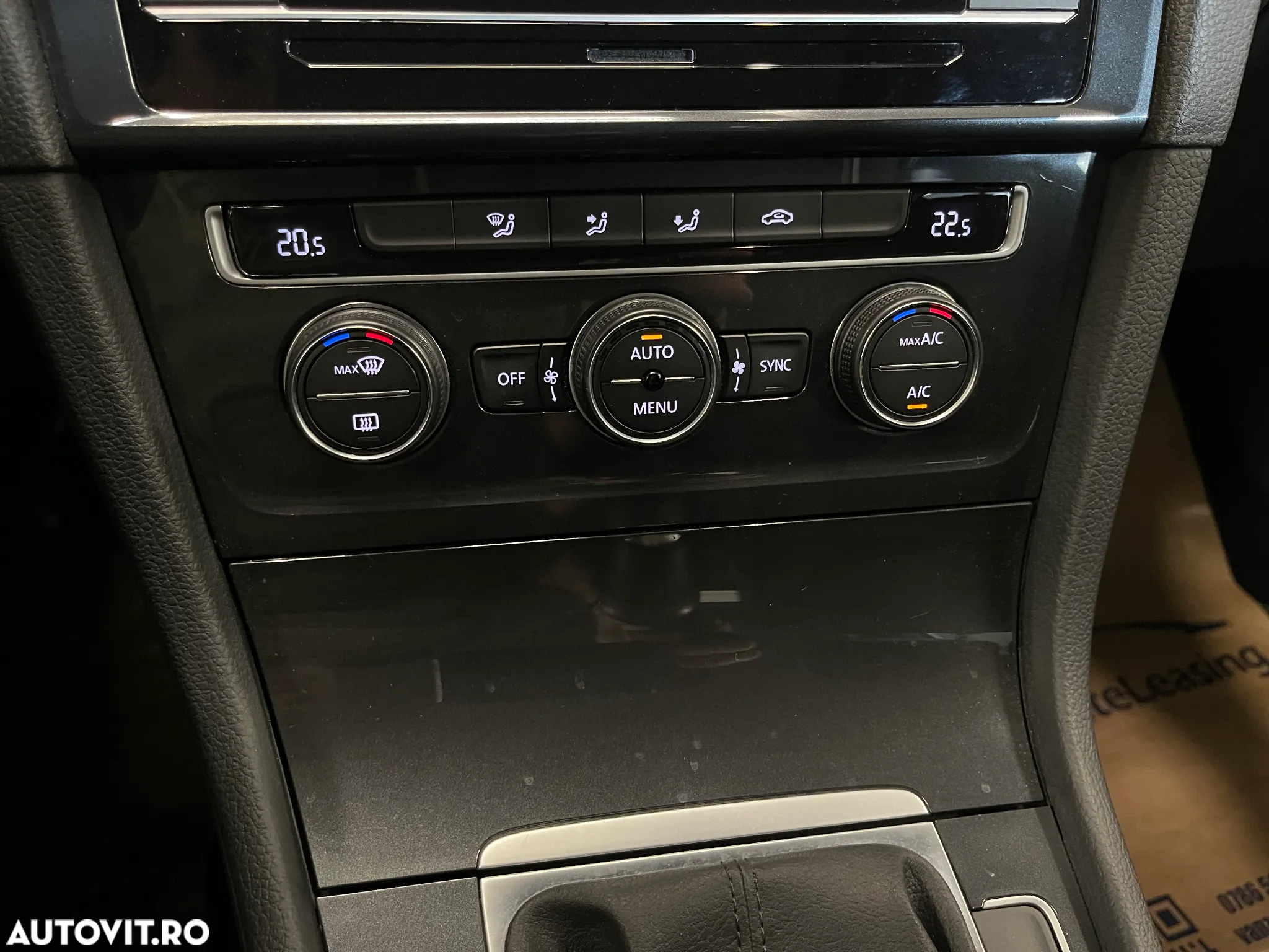Volkswagen Golf 1.6 TDI Comfortline - 17