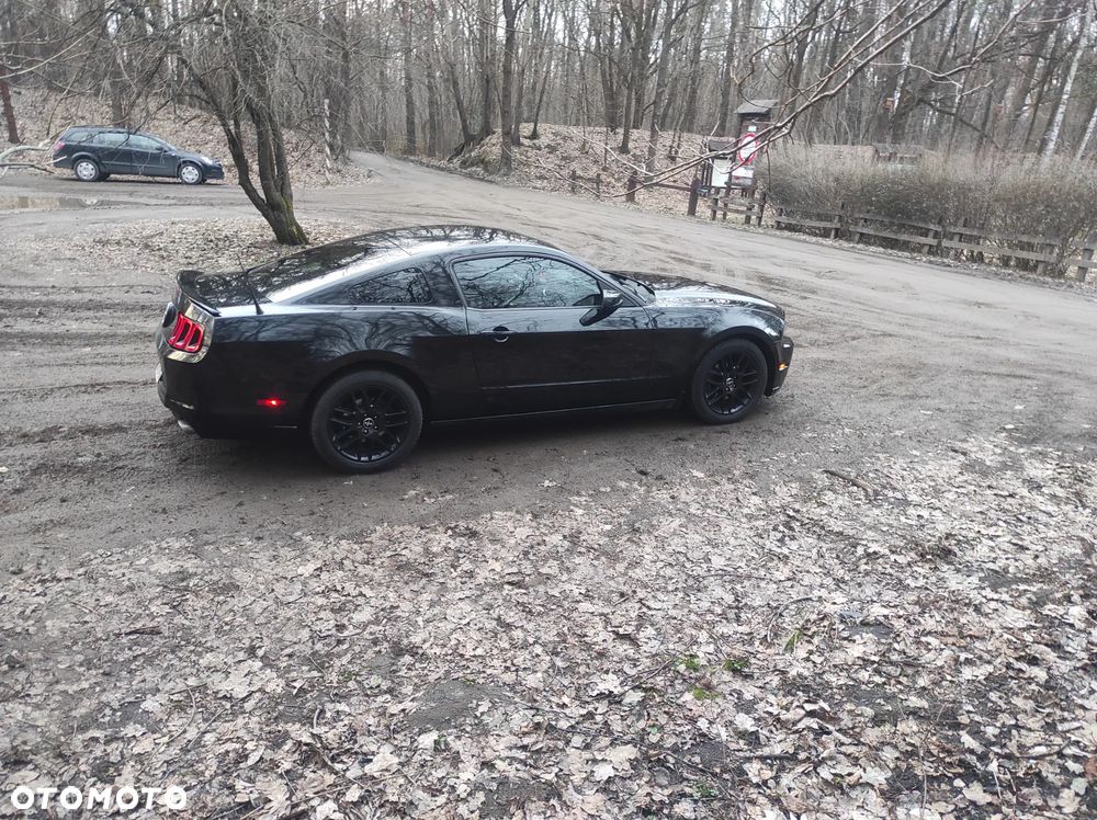 Ford Mustang - 4