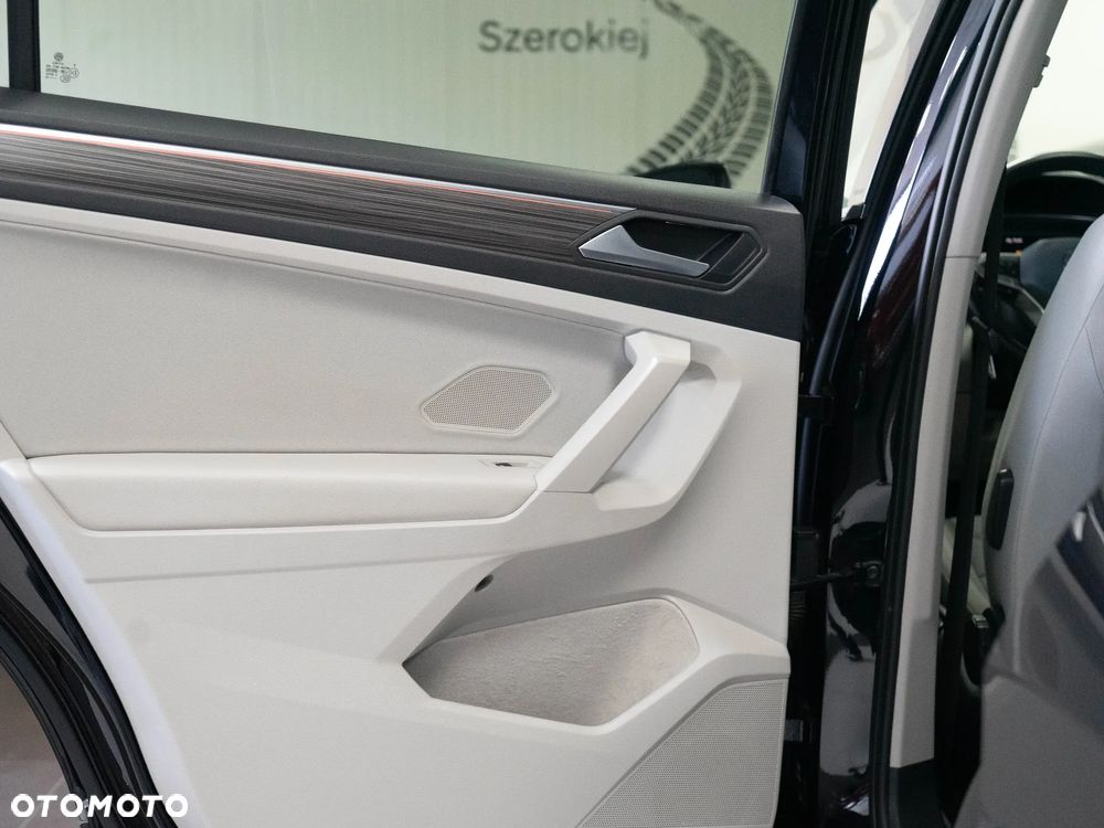 Volkswagen Tiguan 2.0 TDI SCR Elegance DSG - 29