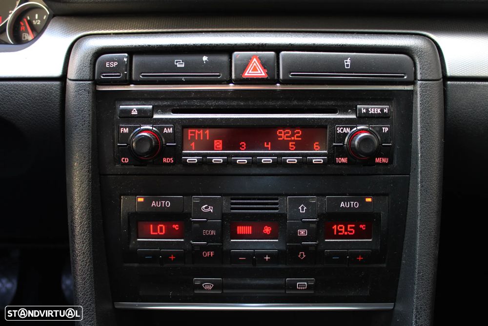 Audi A4 1.9 TDI m5 - 37