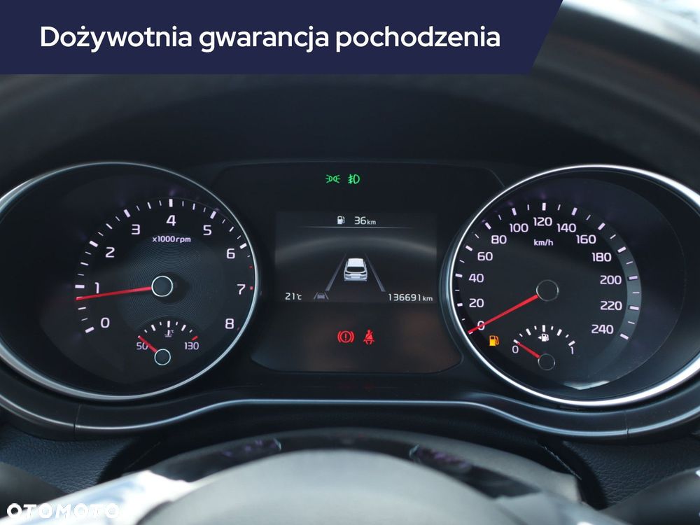 Kia Ceed - 13