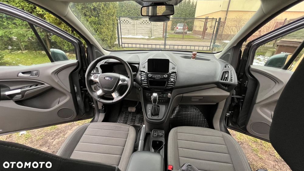 Ford Tourneo Connect Grand - 12
