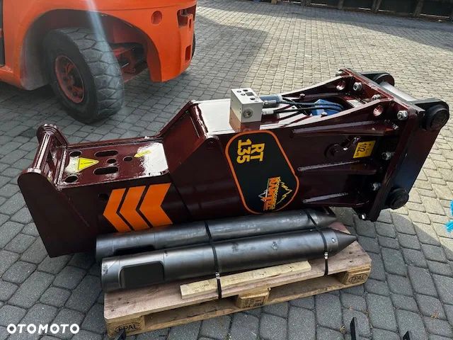 Młot hydrauliczny RAMTEC RT 135,WAGA 1800 KG - 1