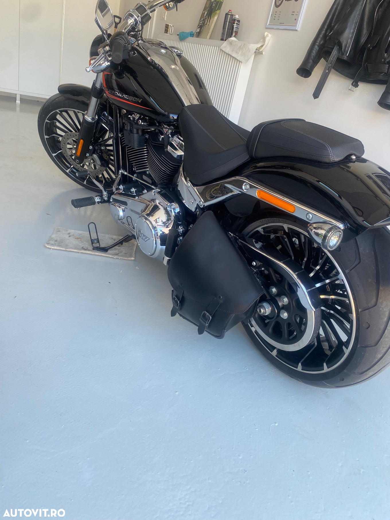 Harley-Davidson Softail Breakout 117 - 2