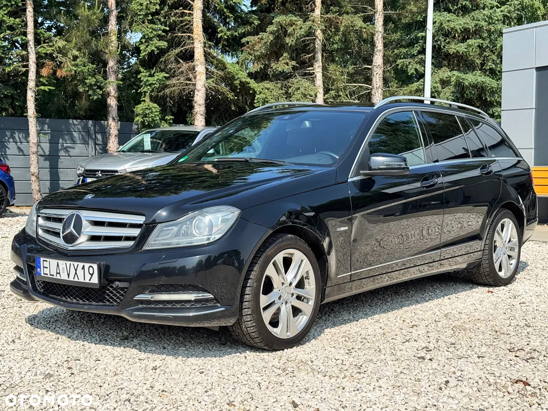Mercedes-Benz Klasa C 300 T CDI 4Matic 7G-TRONIC Avantgarde Edition - 3