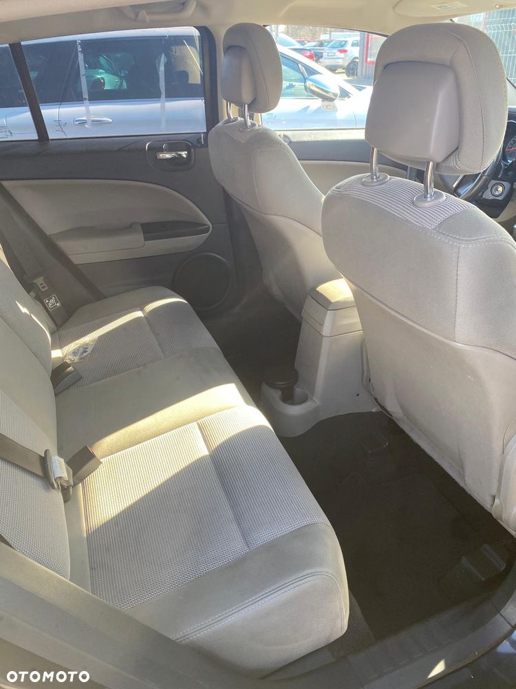 Dodge Caliber 2.0 SE - 9