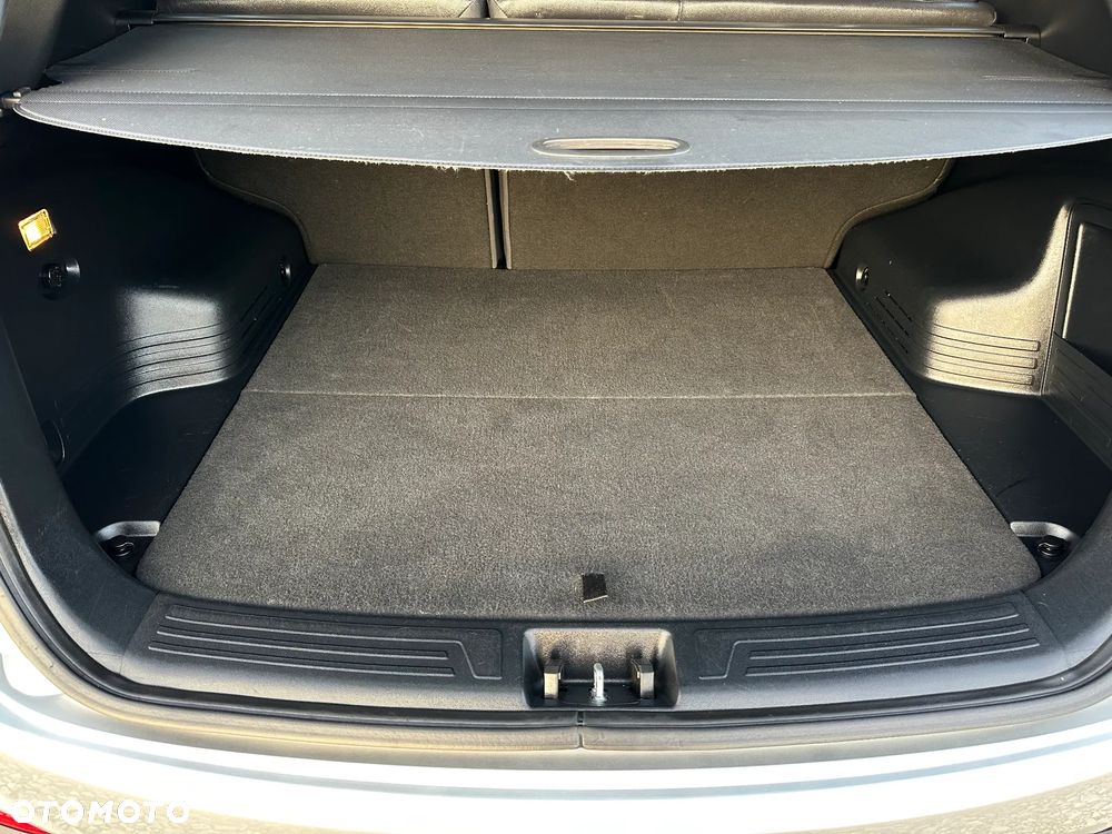 Hyundai ix35 1.6 GDI Premium 2WD - 32