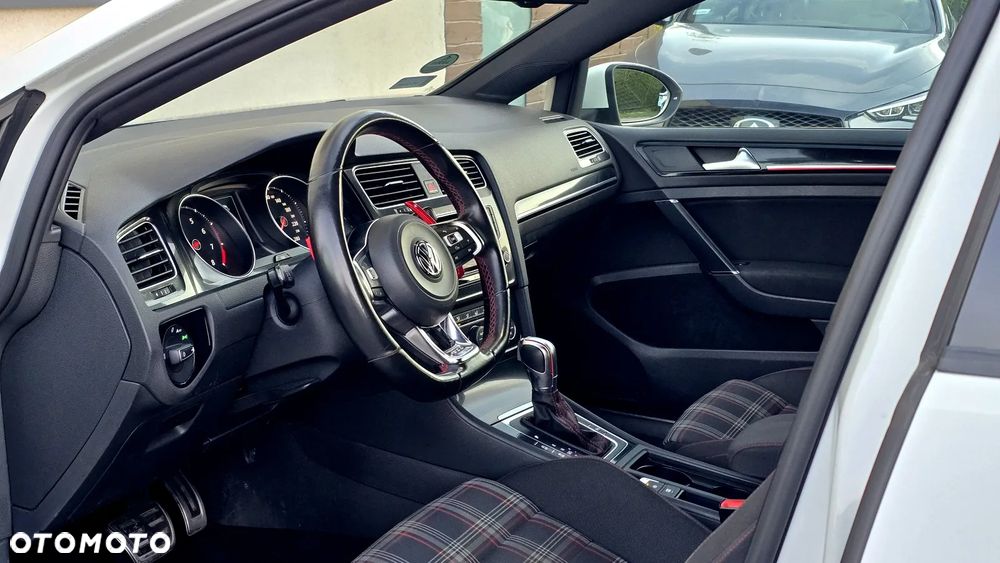 Volkswagen Golf 2.0 TSI BMT GTI DSG - 19
