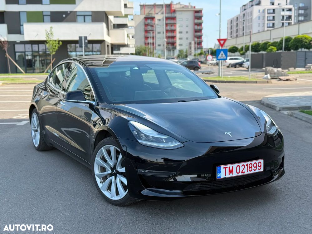 Tesla Model 3 Premium Langstreckenbatterie AWD Dual Motor - 1