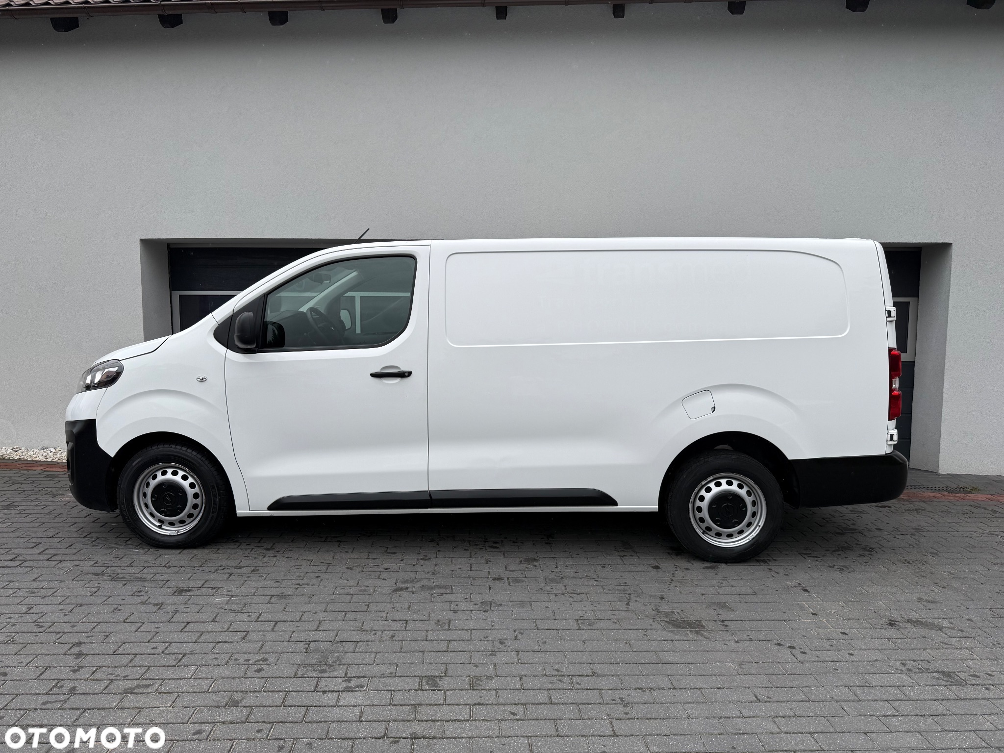 Opel Vivaro - 10