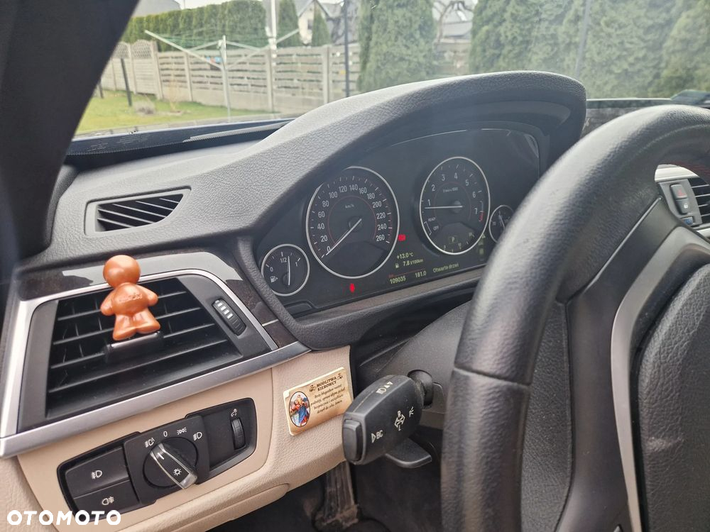 BMW Seria 3 330i Advantage sport - 5