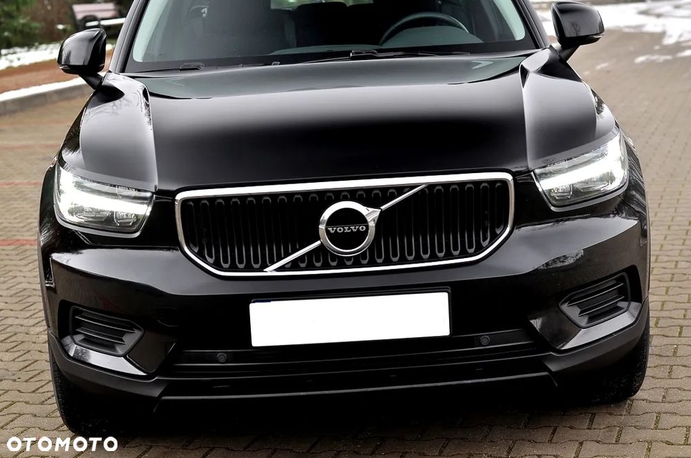 Volvo XC 40 T2 Momentum Pro - 5
