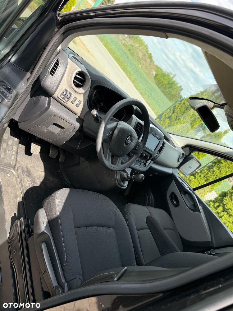 Renault Trafic - 15