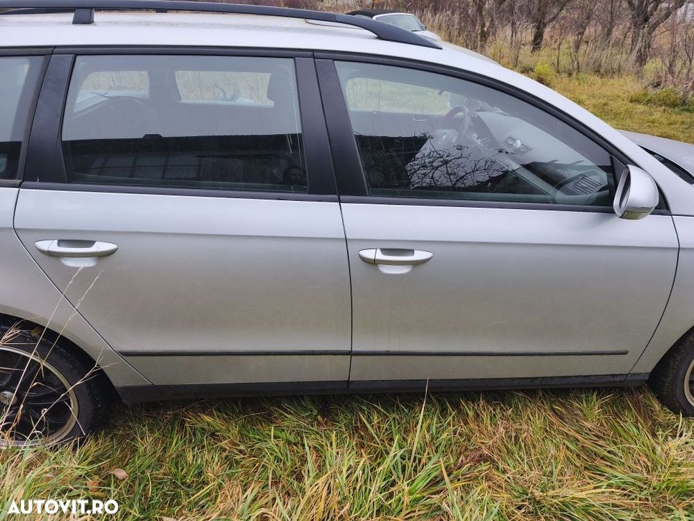 Portieră ușă dreapta spate Volkswagen Passat B6 break variant LA7W - 2