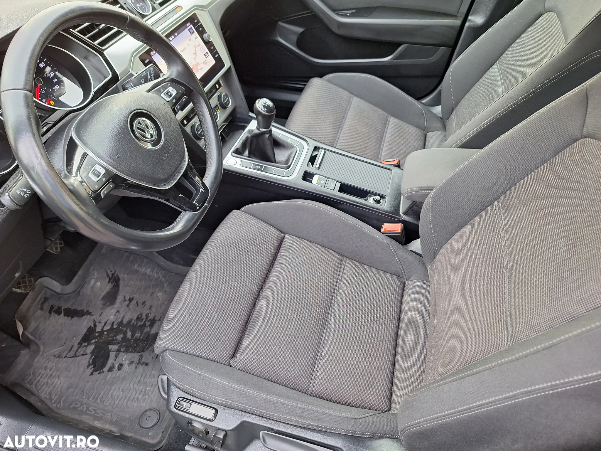 Volkswagen Passat Variant 2.0 TDI (BlueMotion Technology) Comfortline - 14