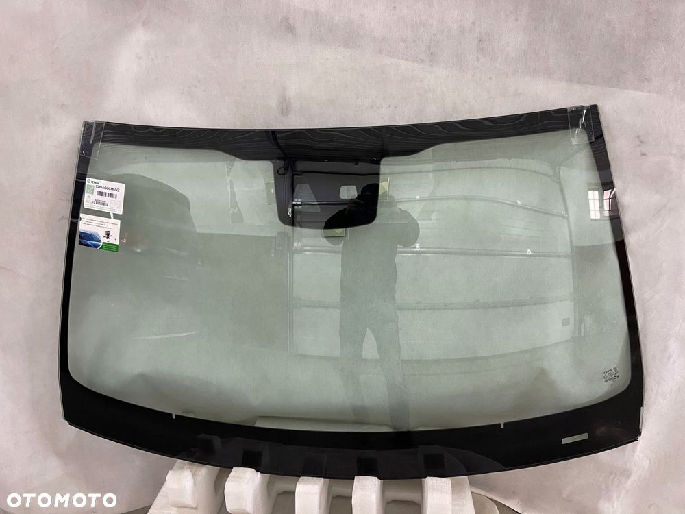 mercedes c w205 coupe szyba przednia hud po 2016 - 1