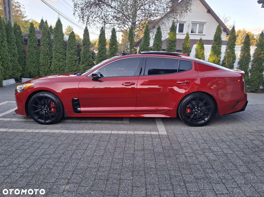 Kia Stinger - 4