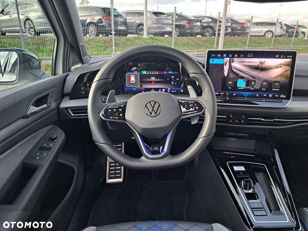 Volkswagen Golf VIII 2.0 TSI 4Motion R - 18