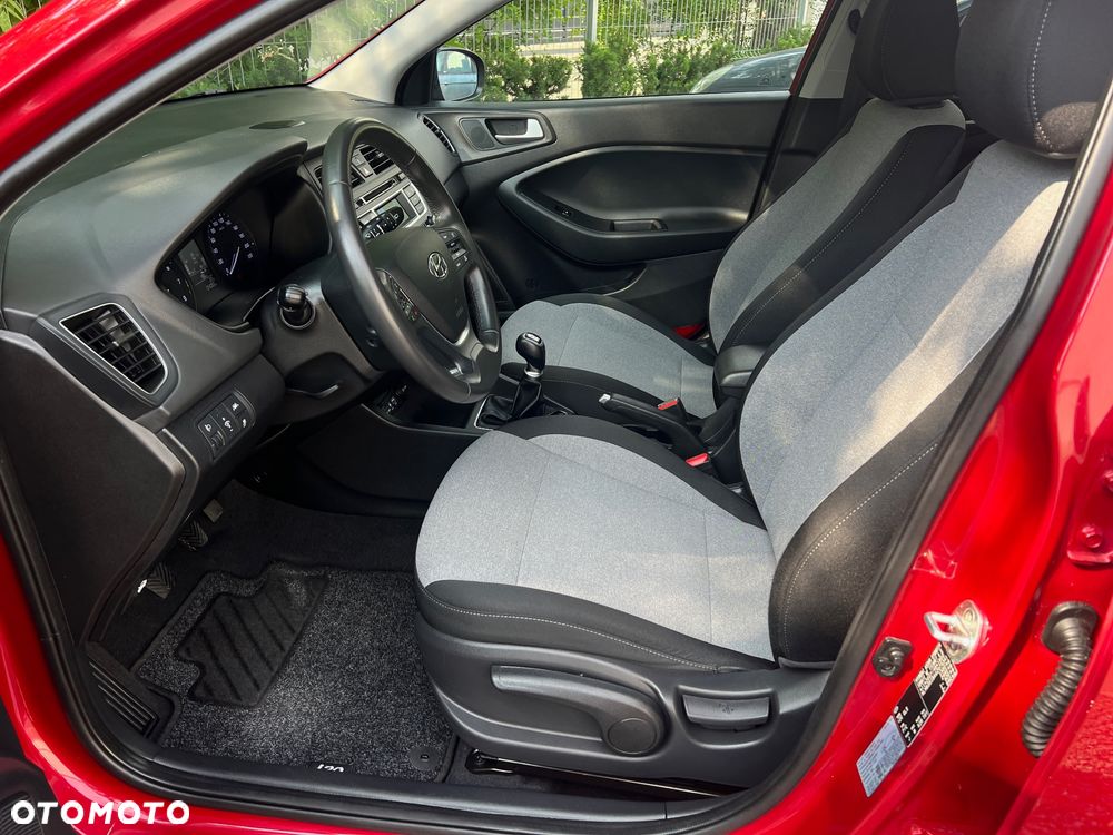 Hyundai i20 blue 1.2 Advantage - 37