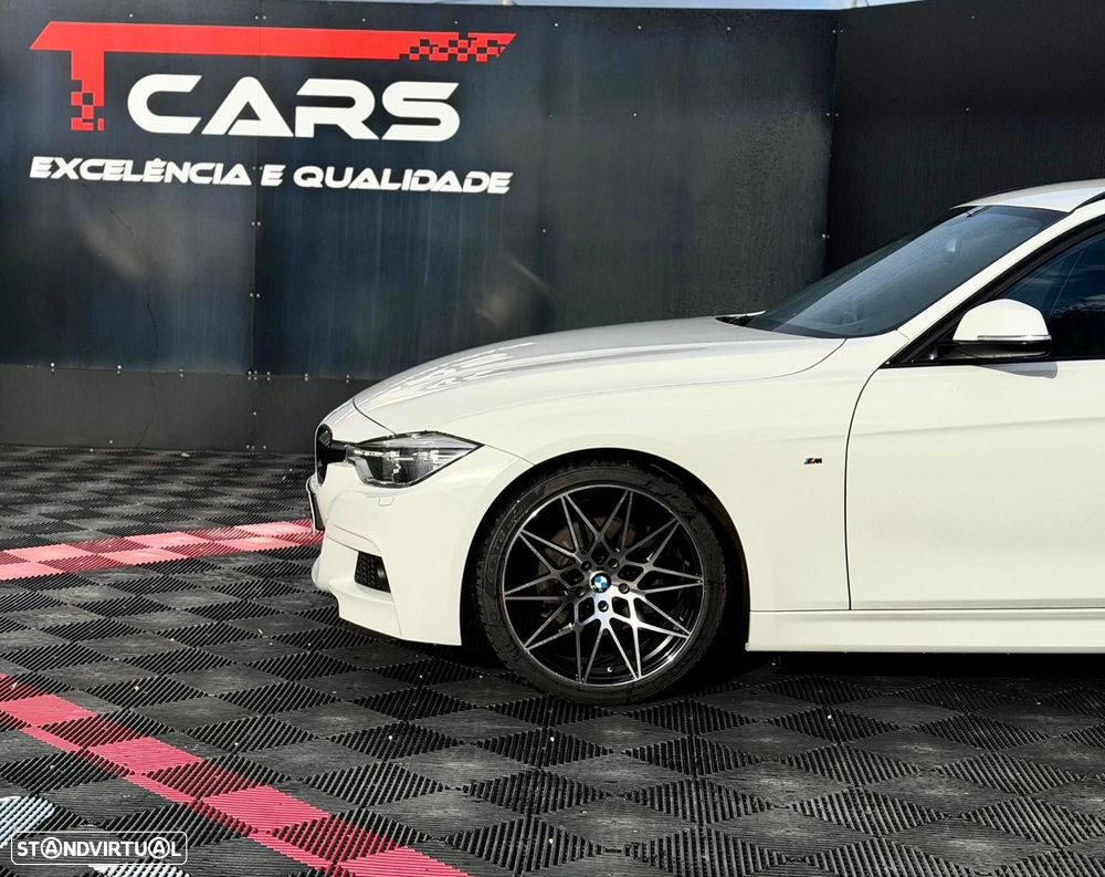 BMW 320 d xDrive Pack M Auto - 33