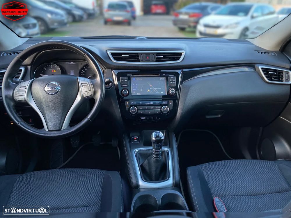 Nissan Qashqai 1.5 dCi N-Connecta - 12