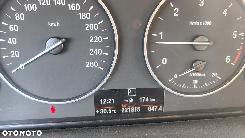 BMW X3 xDrive20d - 8
