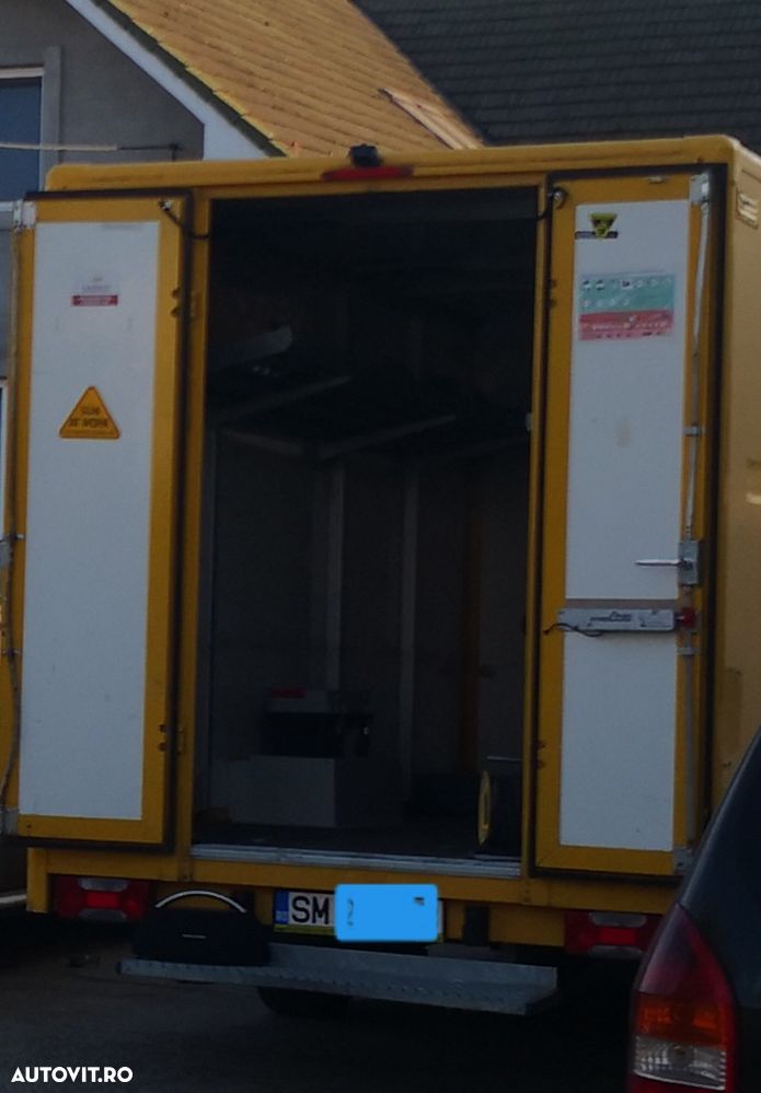 Iveco Daily DHL koffer - 2