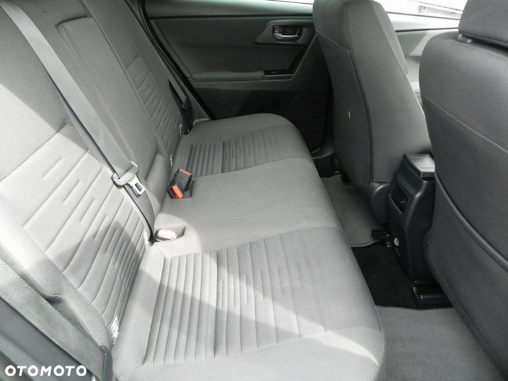 Toyota Auris - 9