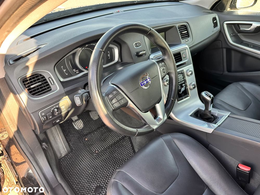 Volvo V60 D4 Drive-E Summum - 8