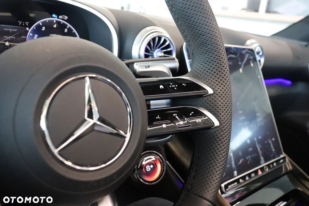 Mercedes-Benz SL AMG 63 4-Matic+ - 12