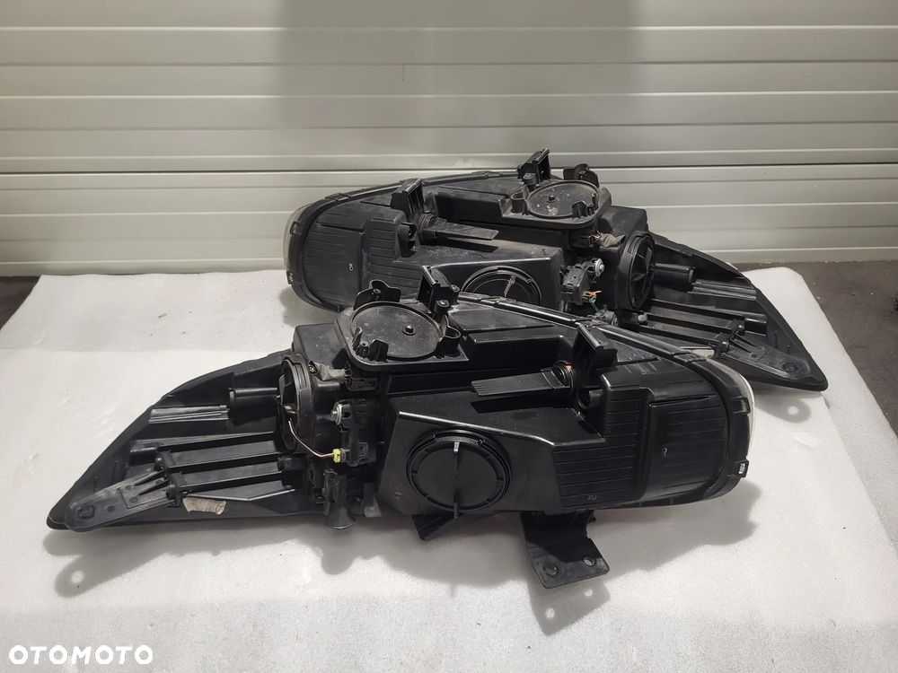 KIA Carens IV SOCZEWKA Z LED KOMPLET LAMP PRZEDNICH - 9