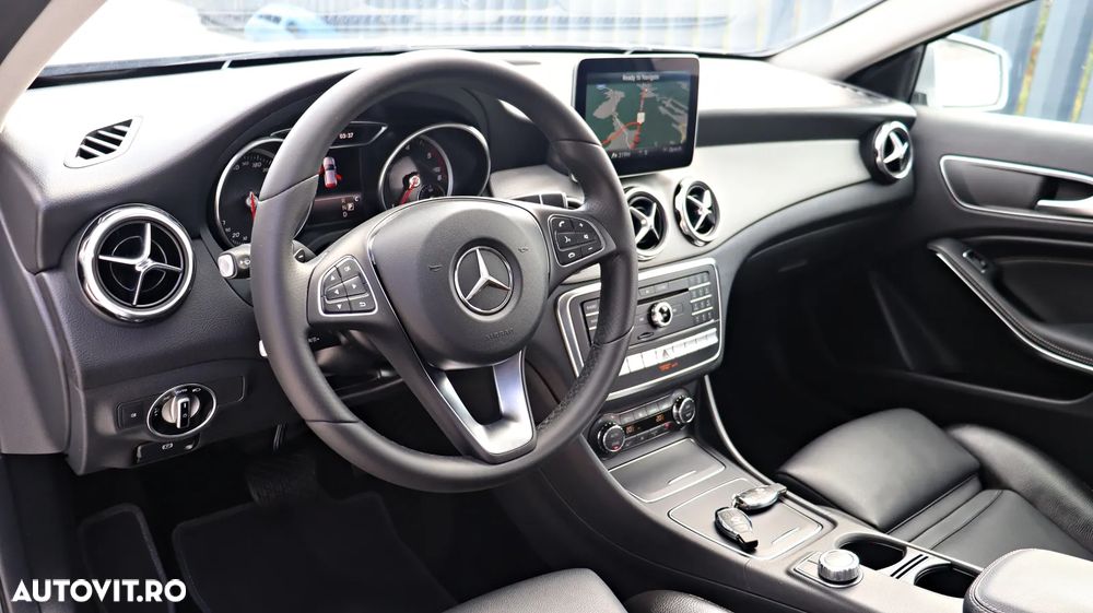 Mercedes-Benz GLA 220 d 4MATIC 7G-DCT Peak Edition - 17